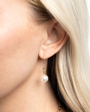 Load image into Gallery viewer, Sensational Showstopper - Gold