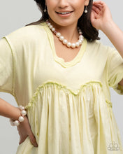 Load image into Gallery viewer, Pearl Platoon - Pink Complete Look Paparazzi Accessories