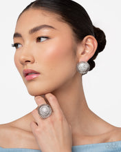 Load image into Gallery viewer, Strategic Show - White Paparazzi Accessories