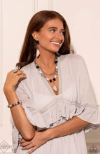 Load image into Gallery viewer, Simply Santa Fe October 2023 Paparazzi Accessories