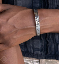 Load image into Gallery viewer, Paparazzi Sunset Sightings Complete Trend Blend June 2024