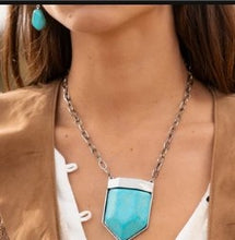 Load image into Gallery viewer, Pendant Passage - blue - Paparazzi necklace