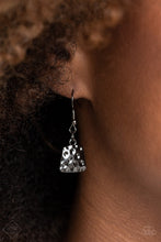Load image into Gallery viewer, Haute Plates multi - VJ Bedazzled Jewelry