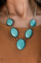 Load image into Gallery viewer, Simply Santa Fe Complete Trend Blend December 2020 - VJ Bedazzled Jewelry