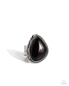 Tundra Rotunda - Black Paparazzi Accessories