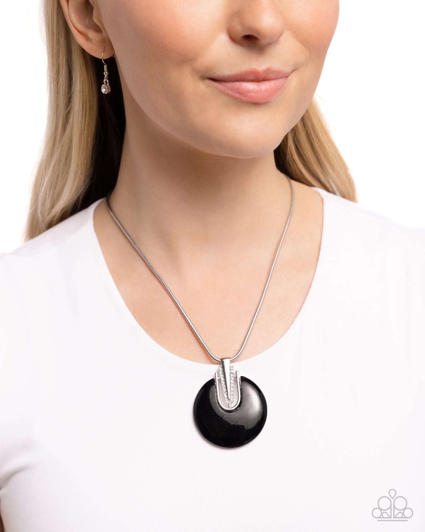 Cutting Charm - Black Paparazzi Accessories
