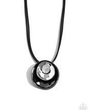 Load image into Gallery viewer, Duchess Disc - Black Paparazzi Accessories
