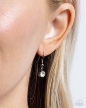 Load image into Gallery viewer, Linked Leader - Black Paparazzi Accessories
