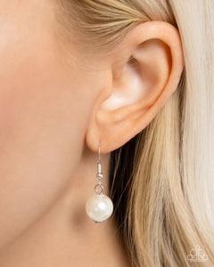 Glossy Gala - White Paparazzi Accessories