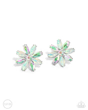 Load image into Gallery viewer, Maiden Makeover - Green Paparazzi accessories
