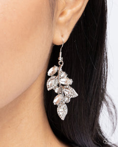 Flourishing Feature - White Paparazzi Accessories