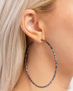 Closer To Chic - Black Paparazzi Accessories