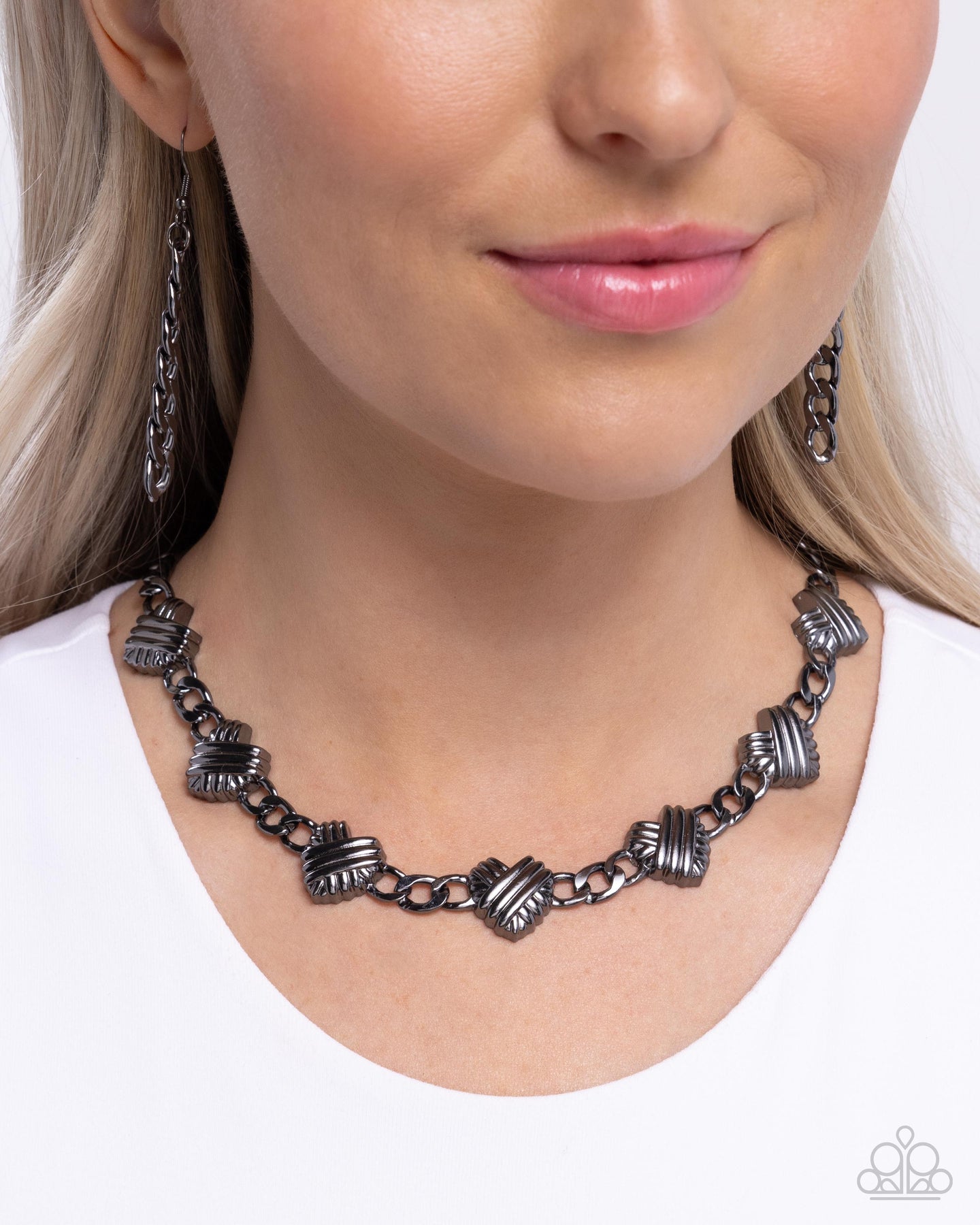 Mingling Medley - Black Paparazzi Accesssories