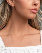 Load image into Gallery viewer, Paramount Paperclips - Silver Paparazzi Accessories
