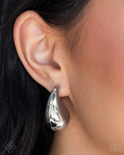 Load image into Gallery viewer, Raindrop Reveal - Silver Paparazzi Accessories
