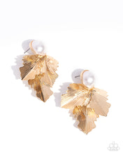 Load image into Gallery viewer, Mermaid Memorate - Gold Paparazzi Accessories
