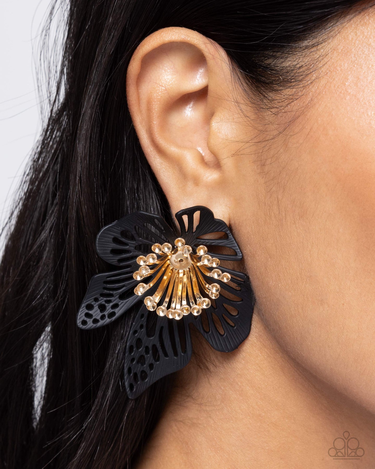Wonderland Wallflower - Black Paparazzi Accessories