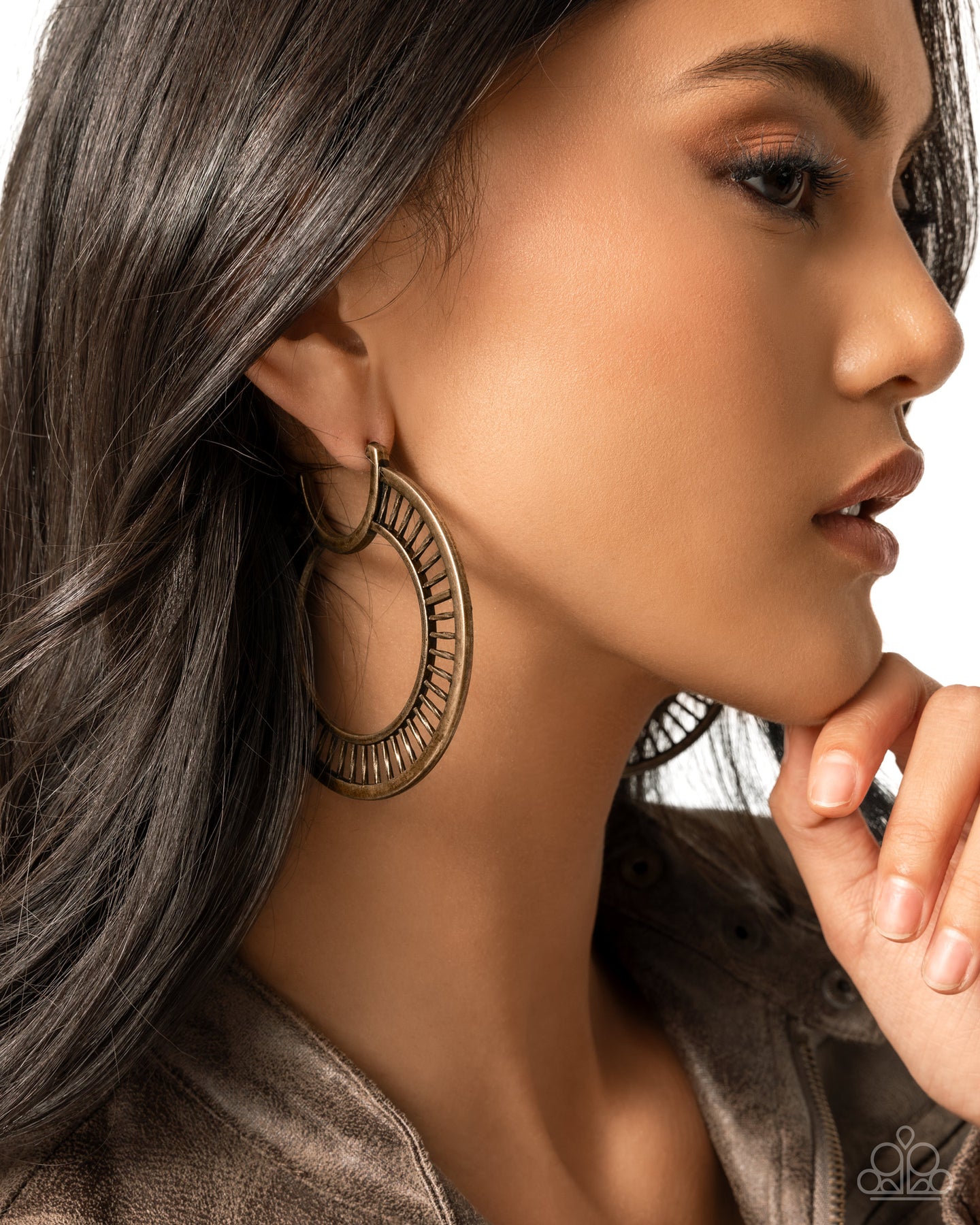 Set the Scene - Brass Paparazzi Accessories