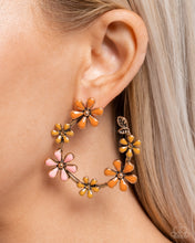 Load image into Gallery viewer, Wreathed Welcome - Gold Paparazzi Accessories
