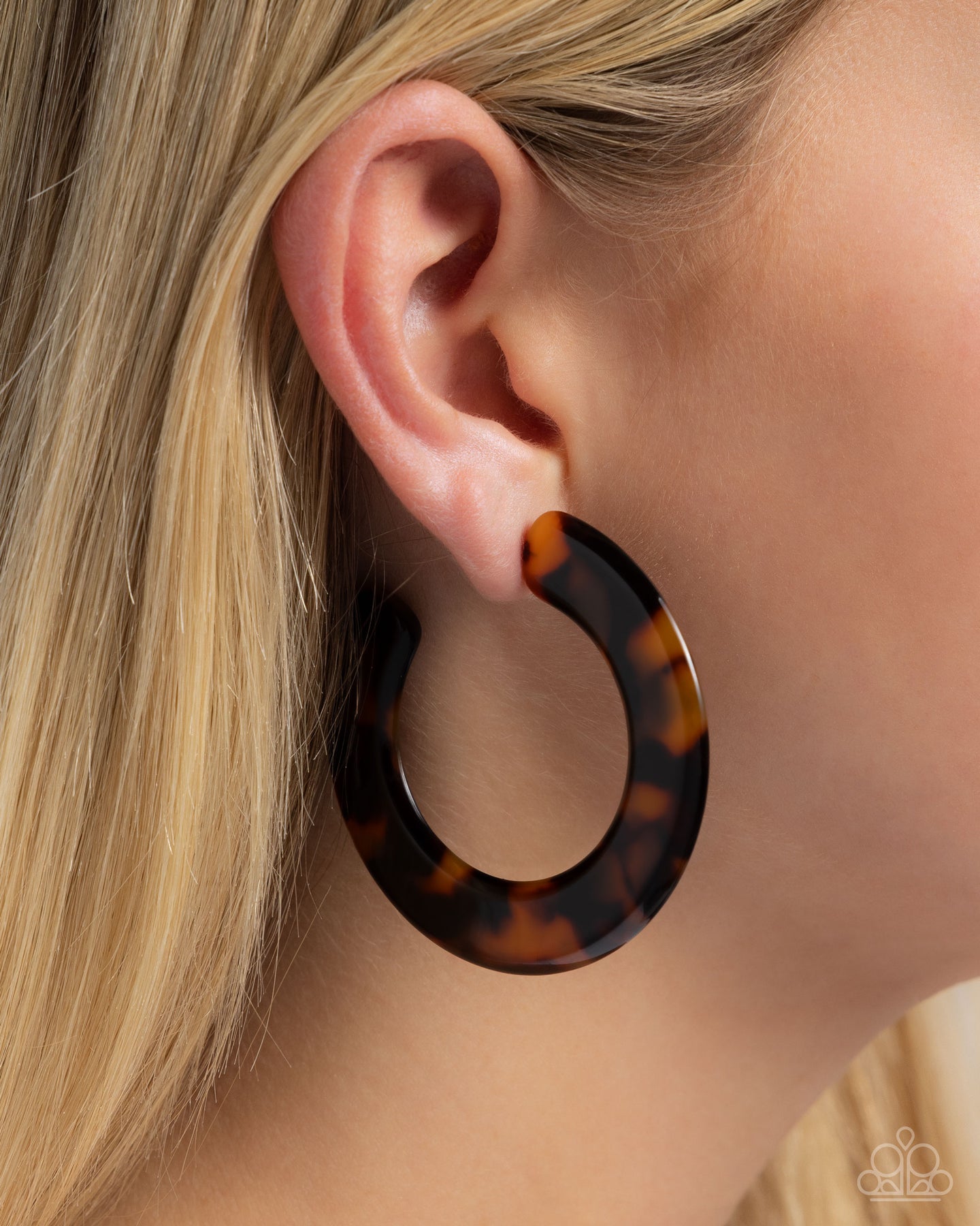 Spotted Scoop - Brown Paparazzi Accessories