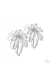 Load image into Gallery viewer, Growing Garden - Silver Paparazzi Accessories

