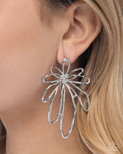 Load image into Gallery viewer, Growing Garden - Silver Paparazzi Accessories
