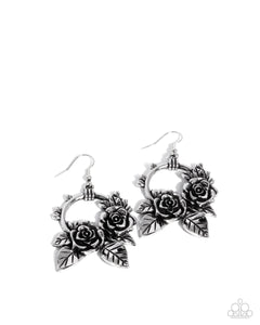 Wanderlust Wreath - Silver Paparazzi Accessories