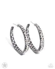 Load image into Gallery viewer, GLITZY By Association - Gunmetal Paparazzi Accessories
