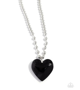 Romantic Residence - black - Paparazzi necklace