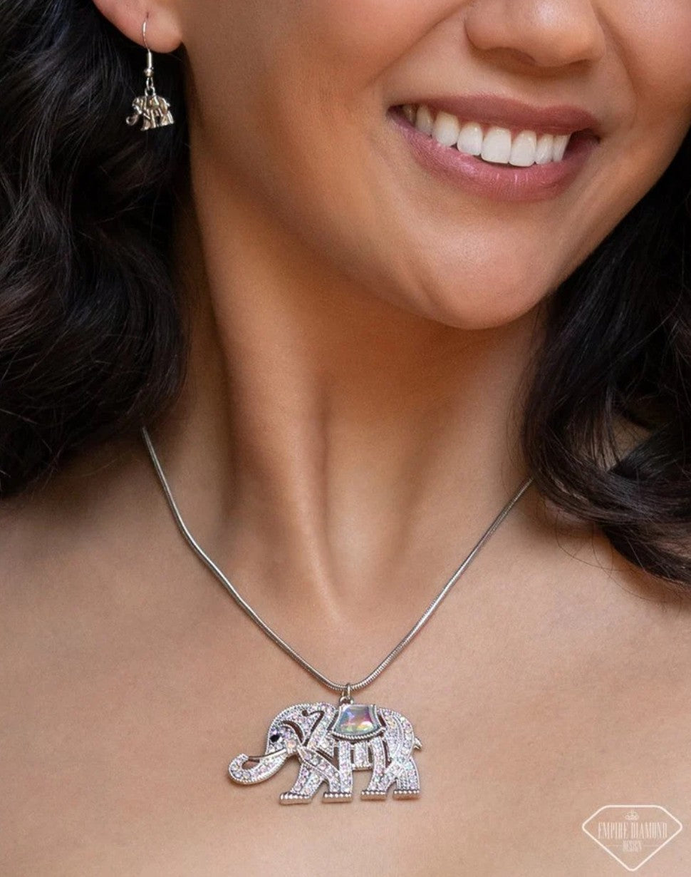 Unforgettable Shimmer multi Elephant Necklace