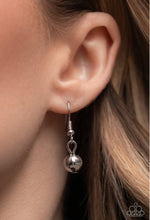 Load image into Gallery viewer, Impressive Individual - silver - Paparazzi necklace
