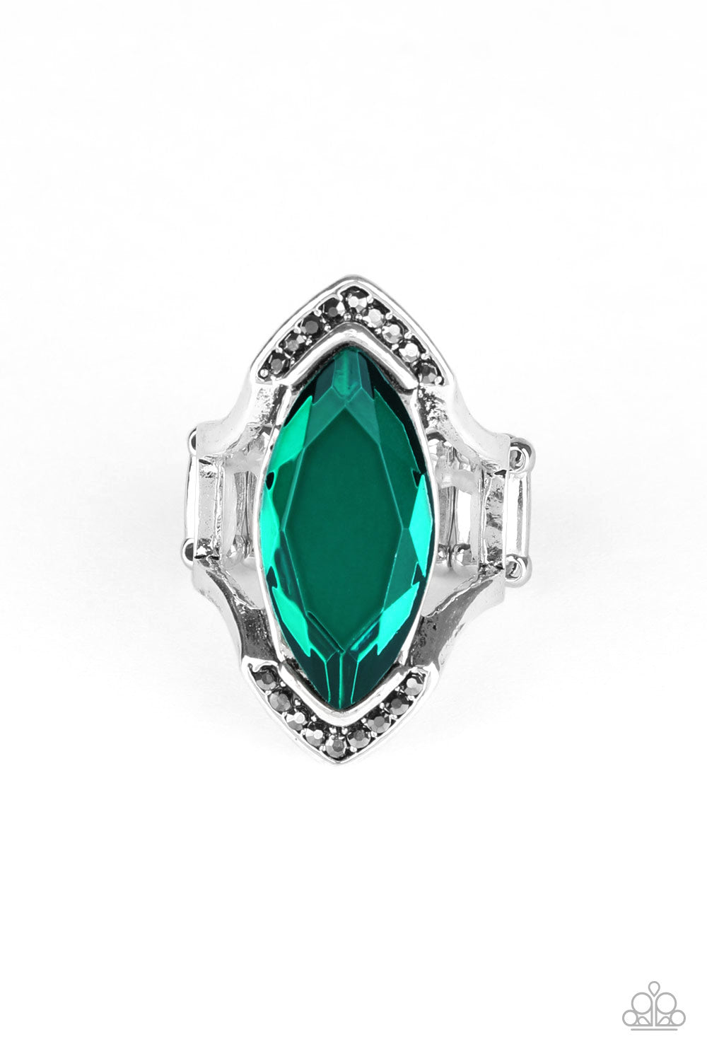 Leading Luster - Green - VJ Bedazzled Jewelry