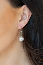 Load image into Gallery viewer, Fifth Ave Fleek white - VJ Bedazzled Jewelry
