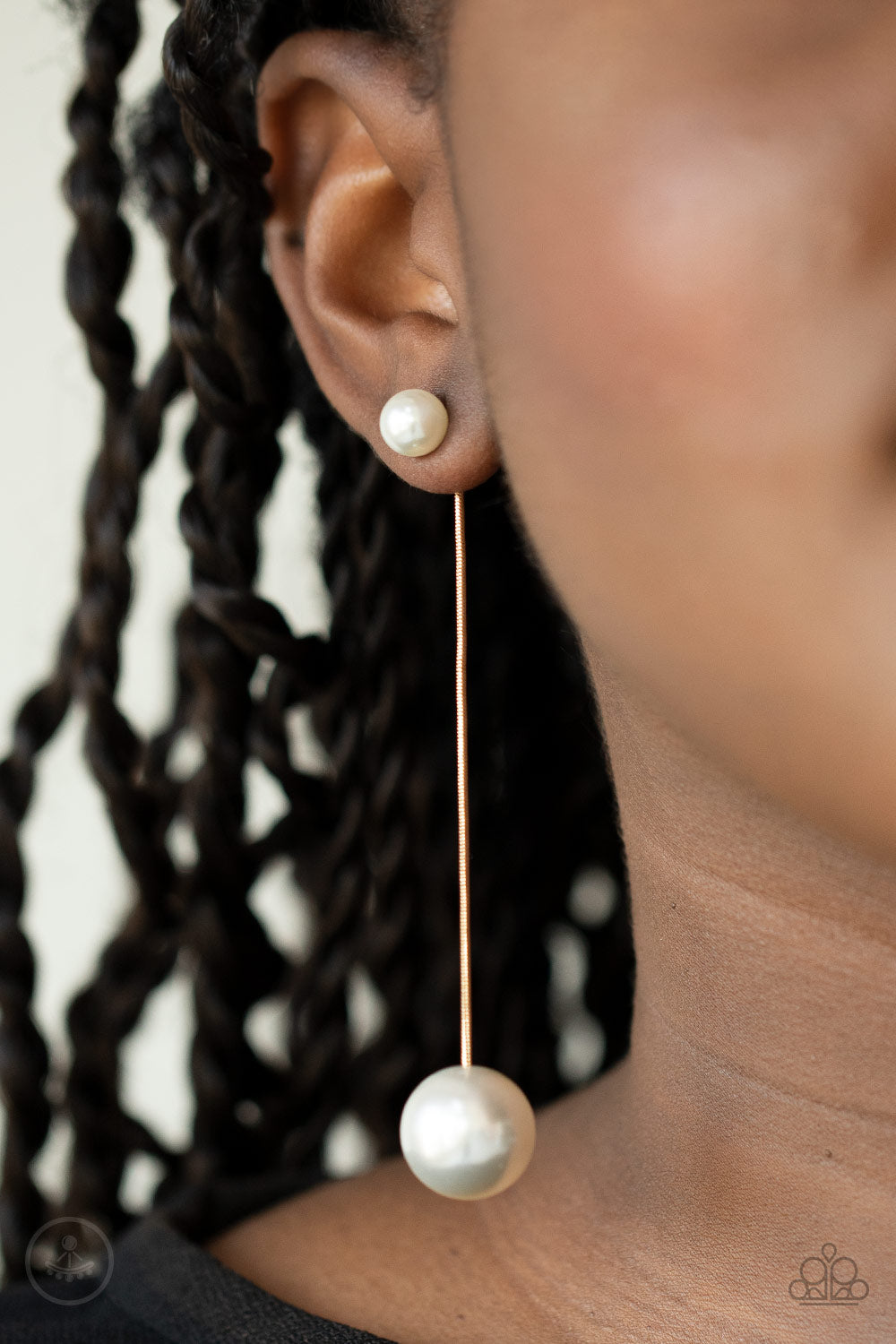 Extended Elegance - Gold - VJ Bedazzled Jewelry