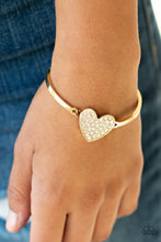 Load image into Gallery viewer, Heart stopping - VJ Bedazzled Jewelry
