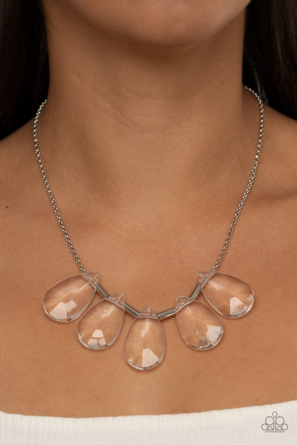 HEIR It Out - White - VJ Bedazzled Jewelry