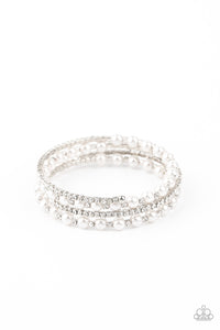 Starry struts - white - VJ Bedazzled Jewelry