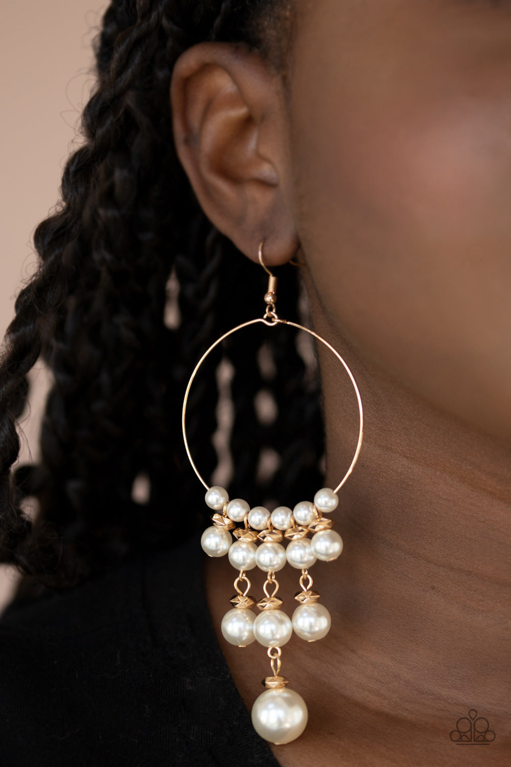 Working The Room - Gold - VJ Bedazzled Jewelry
