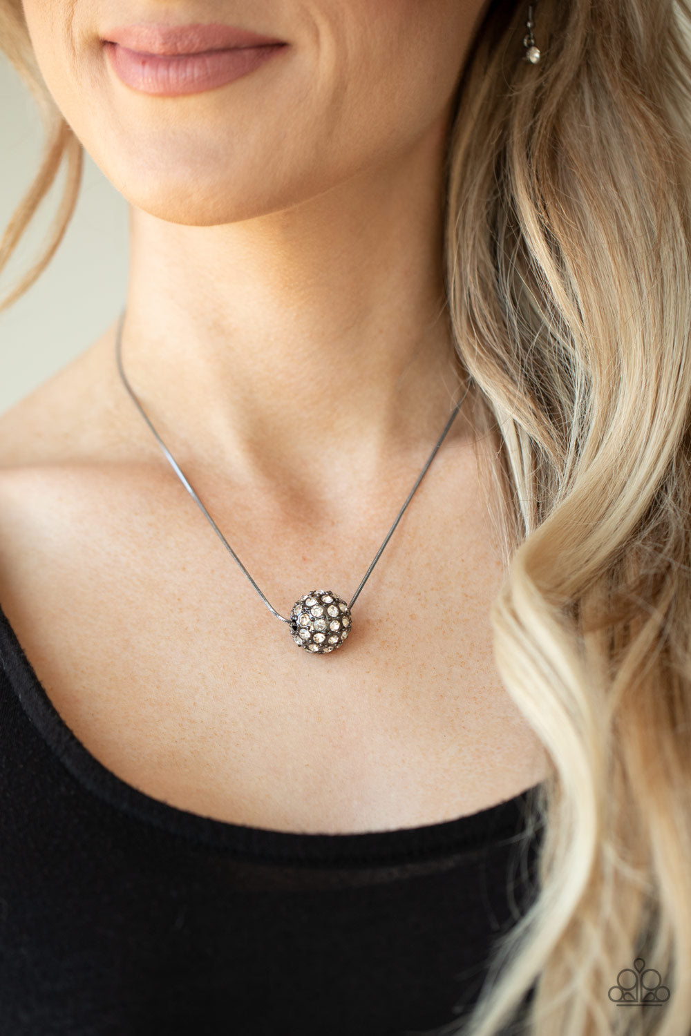 Come Out of Your BOMBSHELL - Black - VJ Bedazzled Jewelry