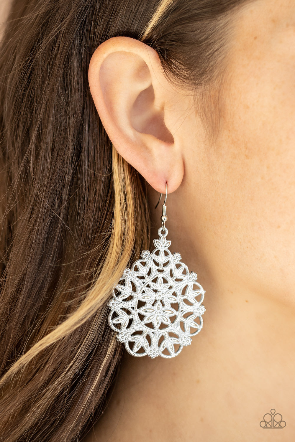 Floral Affair- White - VJ Bedazzled Jewelry