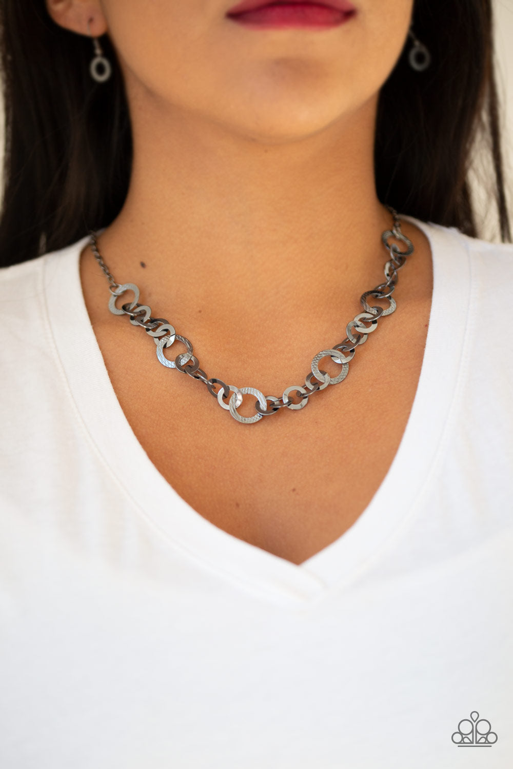 Move it on over black - VJ Bedazzled Jewelry