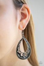 Load image into Gallery viewer, Compliments To The CHIC - Black - VJ Bedazzled Jewelry
