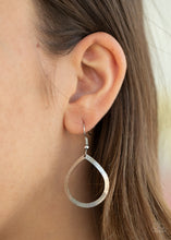 Load image into Gallery viewer, Drop by drop green - VJ Bedazzled Jewelry
