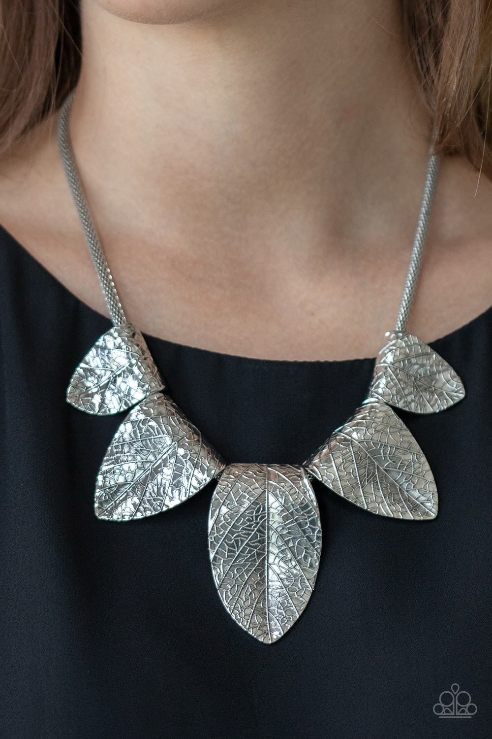 Garden Gatherer - Silver - VJ Bedazzled Jewelry
