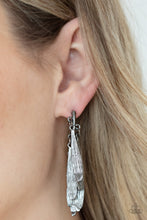 Load image into Gallery viewer, Pursuing The Plumes - Black - VJ Bedazzled Jewelry
