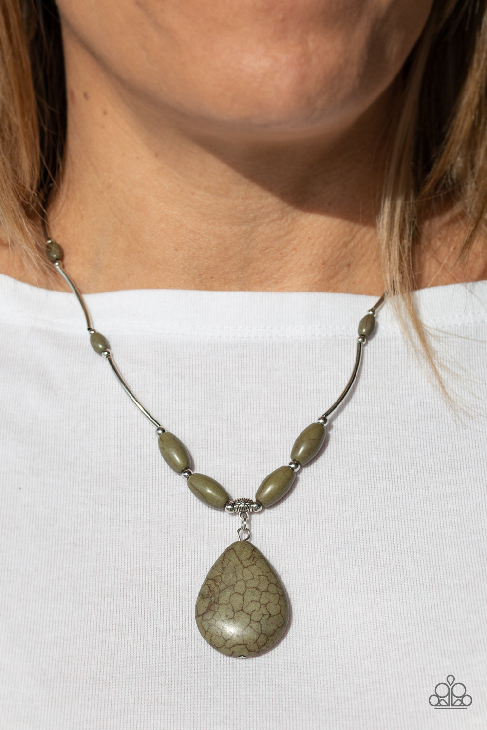 Explore The Elements - Green - VJ Bedazzled Jewelry