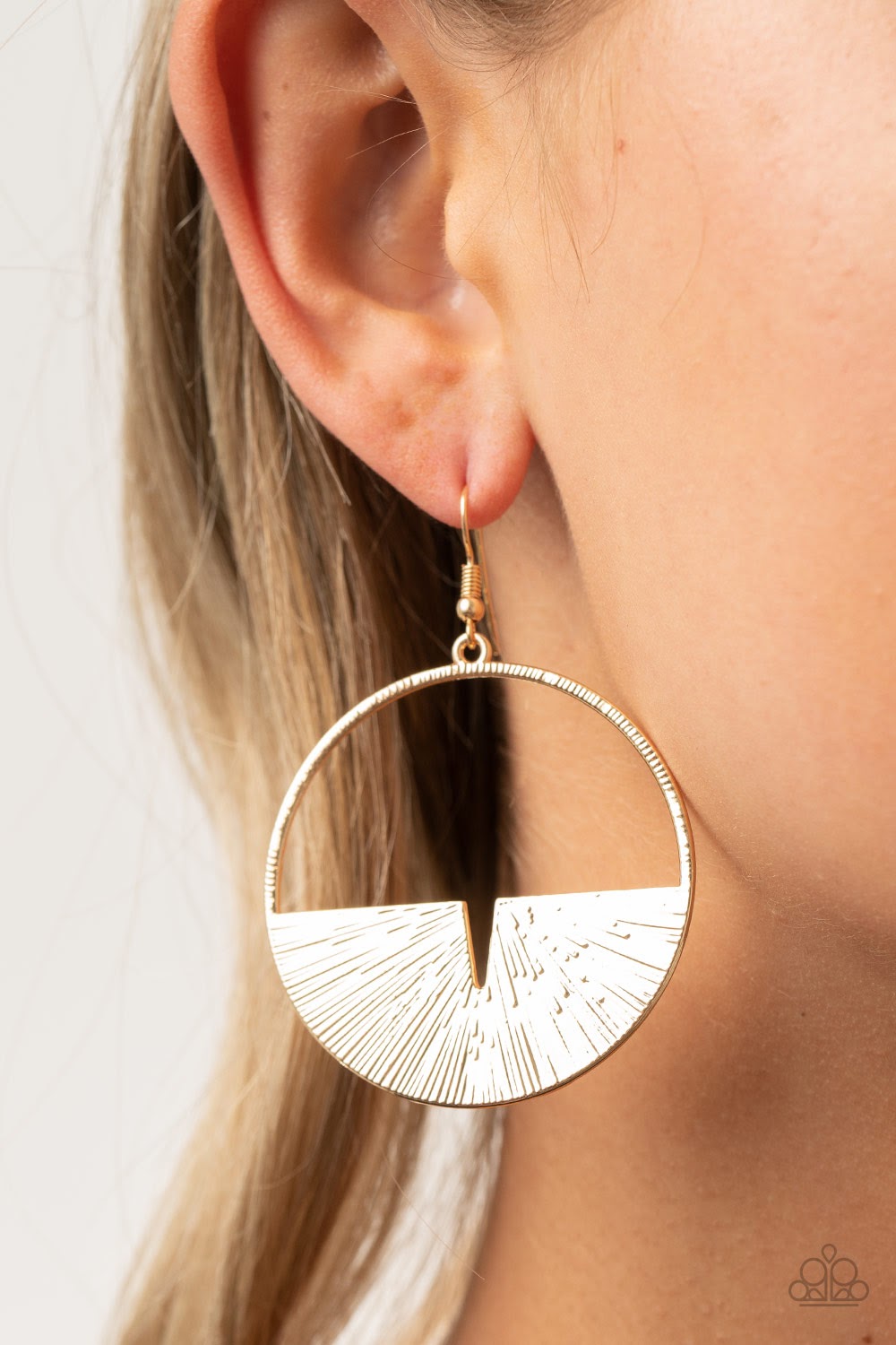Reimagined Refinement - Gold - VJ Bedazzled Jewelry