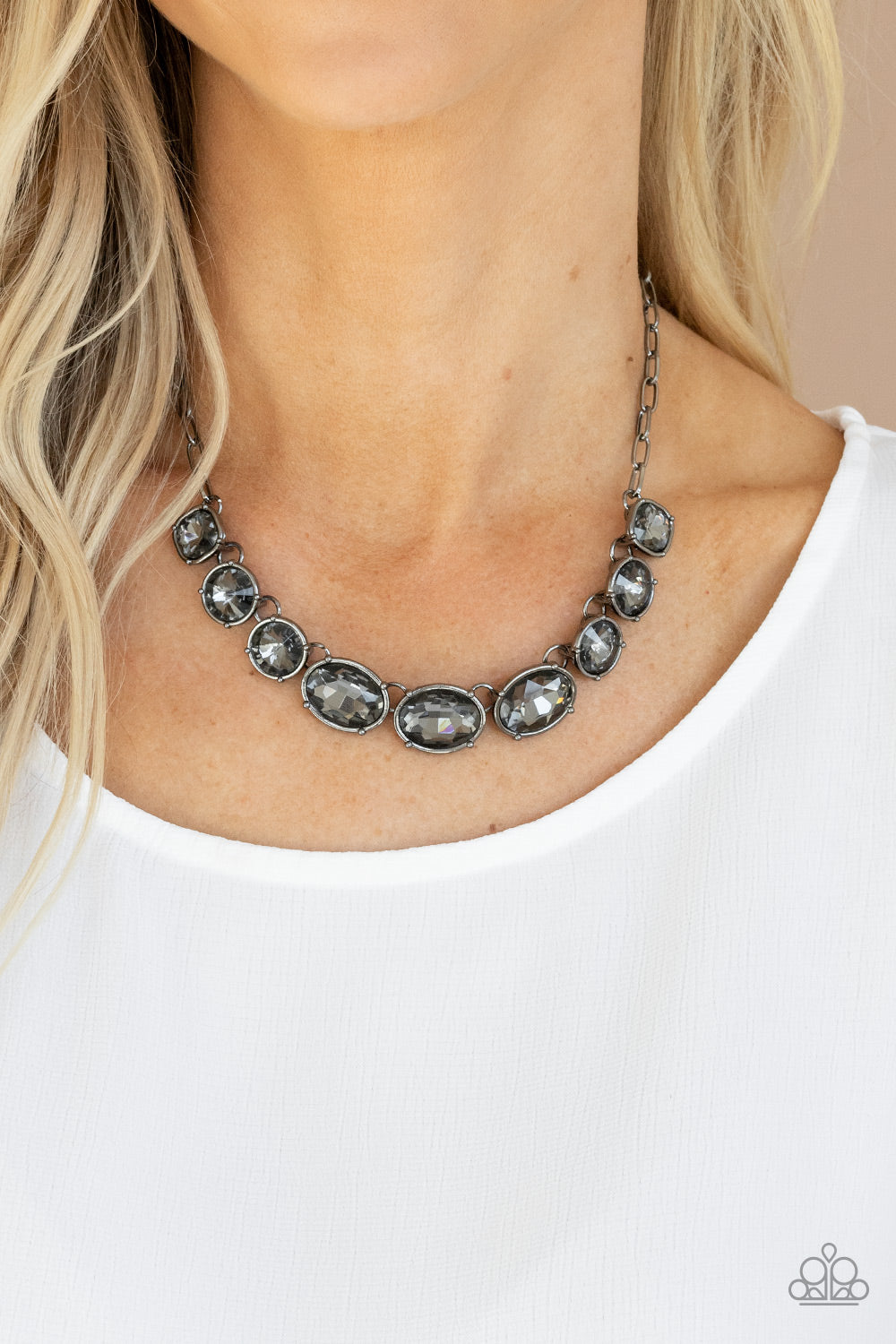 Gorgeously Glacial - Black - VJ Bedazzled Jewelry