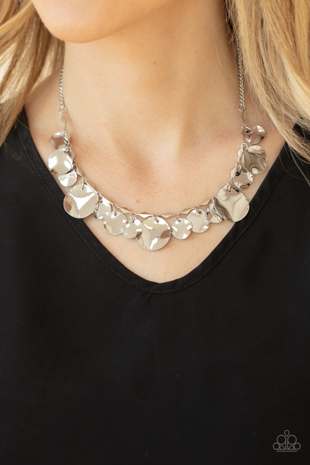 GLISTEN Closely - Silver - VJ Bedazzled Jewelry