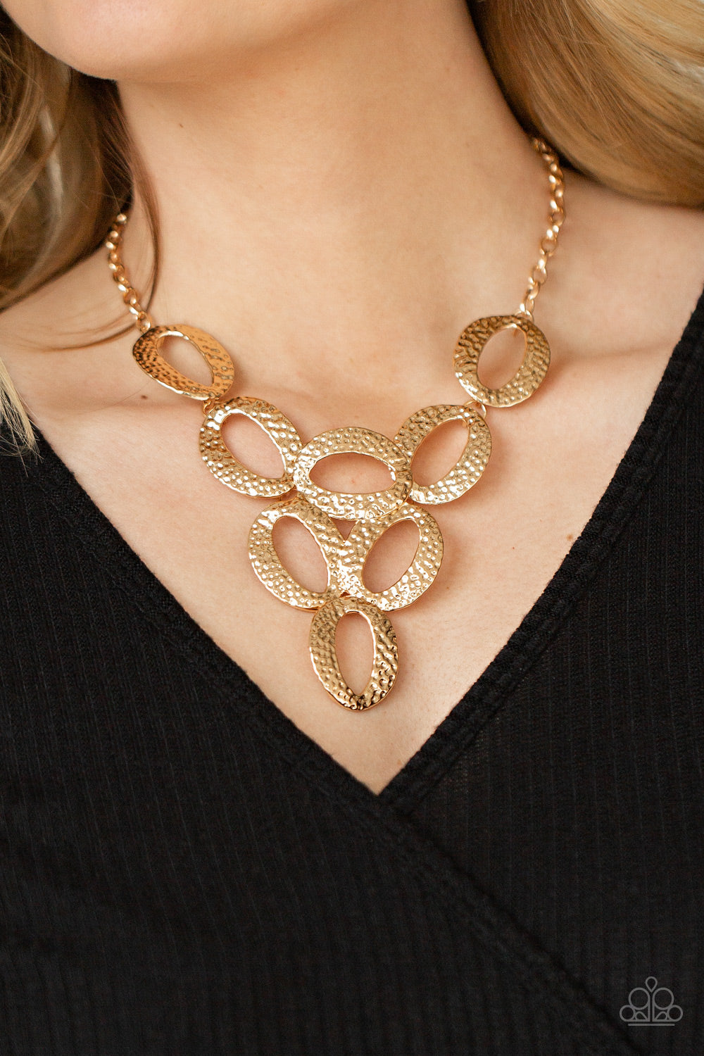 OVAL The Limit - Gold - VJ Bedazzled Jewelry